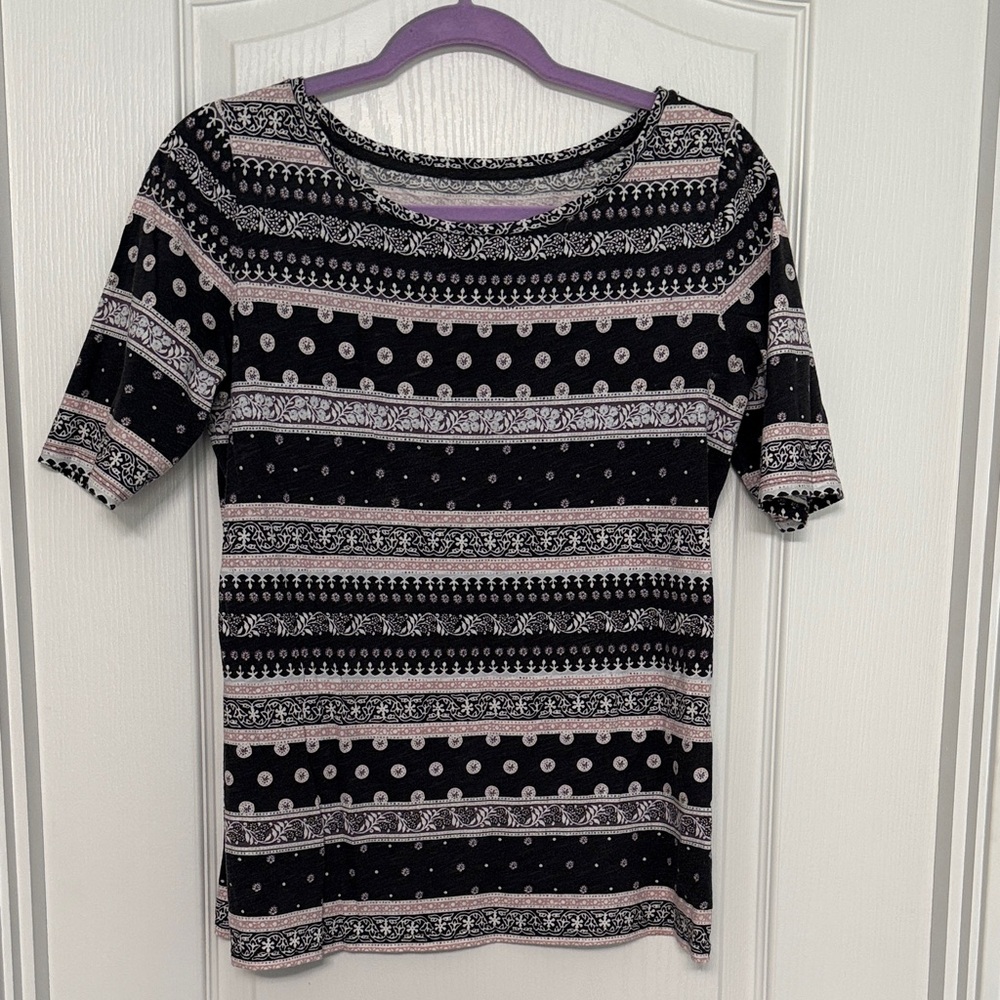 LOFT Vintage Soft Navy Short Sleeve Tee with Pink and White Design